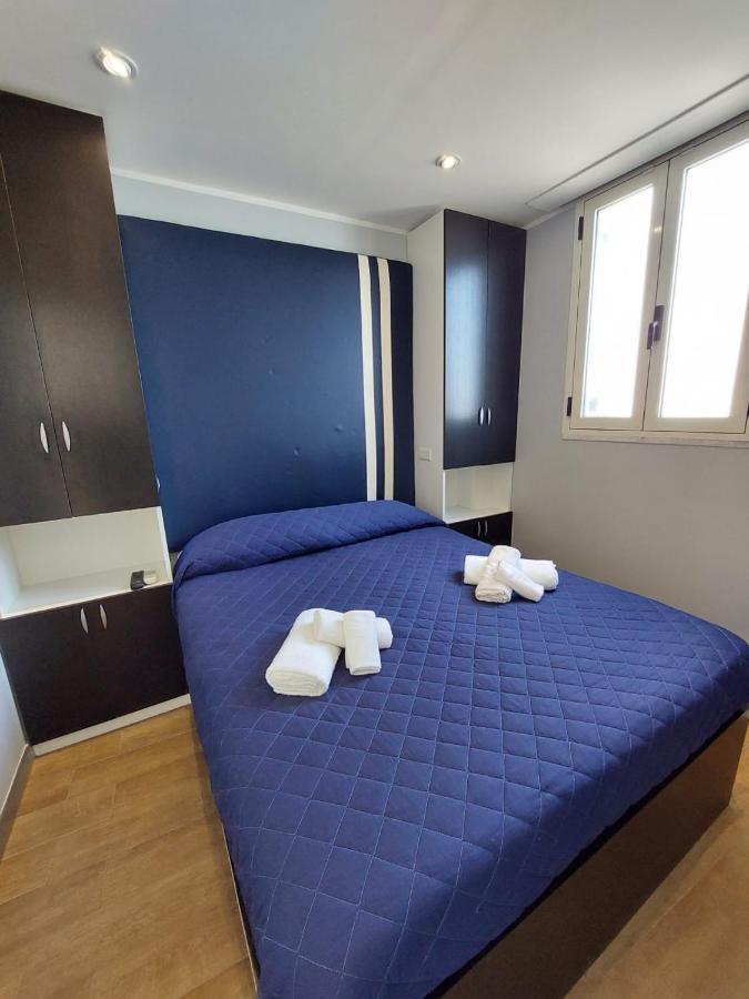 La Stanza Sul Porto Di Amalfi Camera Piccina Piccina Con Bagno Privato E Terrazzino Vista Mare Bagian luar foto